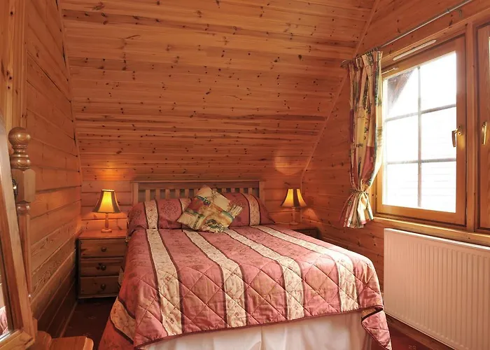 Ardlui Lochside Lodges
